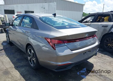 2023 Hyundai Elantra Sel z USA, uszkodzony, nr VIN KMHLS4AG6PU592559